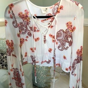 Long sleeve cropped shirt